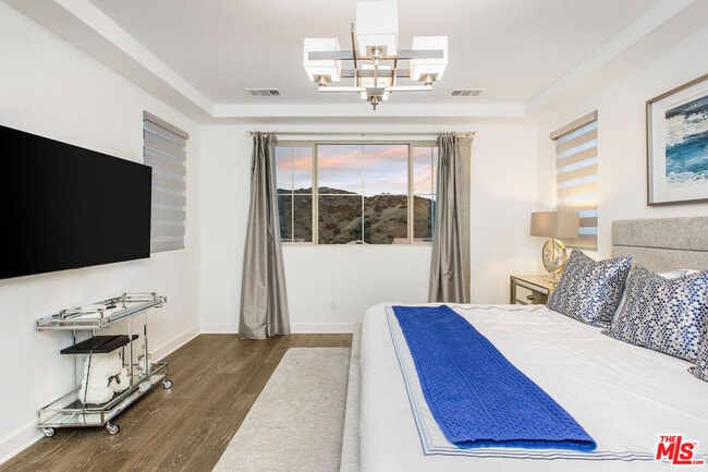 Building Photo - 24407 Clear Creek Pl