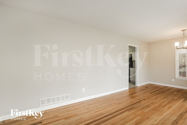 Building Photo - 1860 Gherry Dr