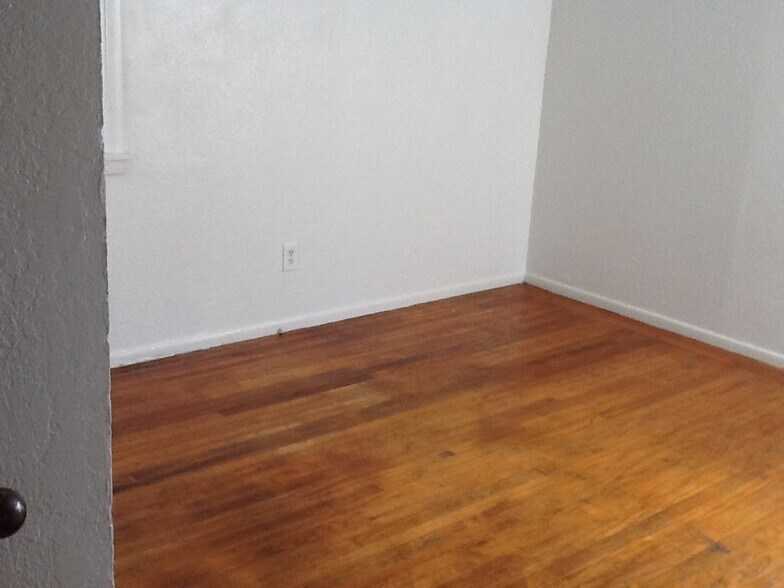 Building Photo - 3471 Stauss Ave
