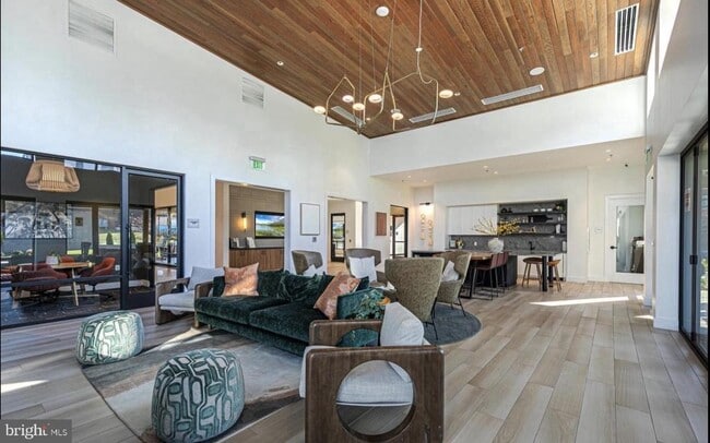 Building Photo - 22143 Penelope Heights Terrace