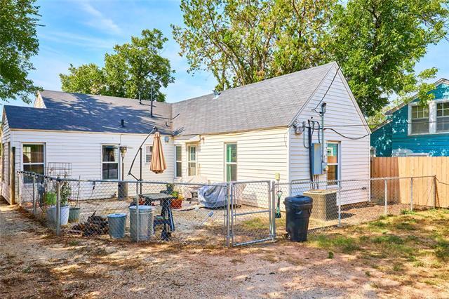 Building Photo - 1425 Cedar Crest Dr