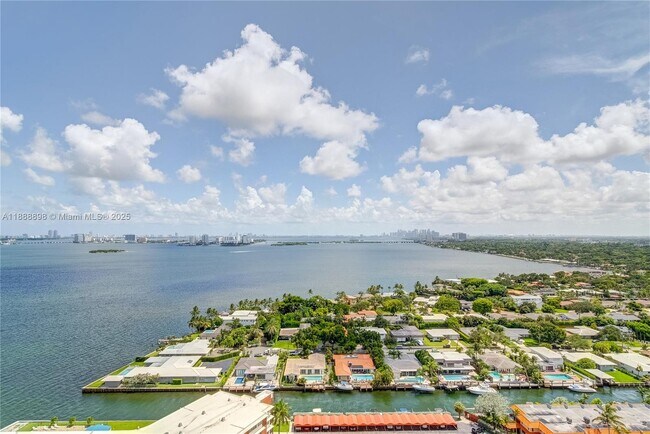 Building Photo - 4000 Towerside Terrace