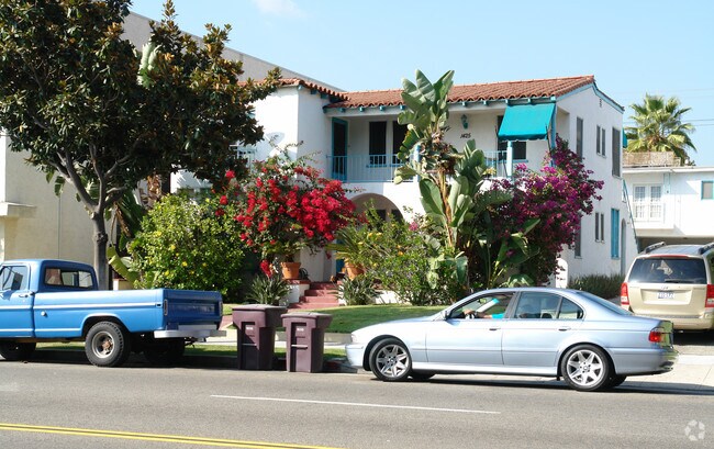Primary Photo - 1425 E Broadway