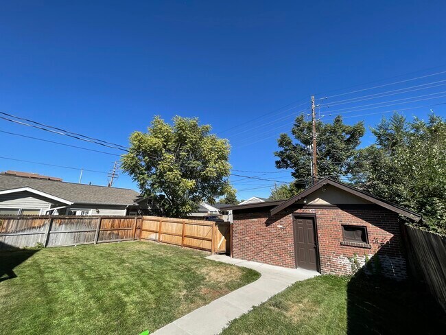 Building Photo - 1246 Jackson St