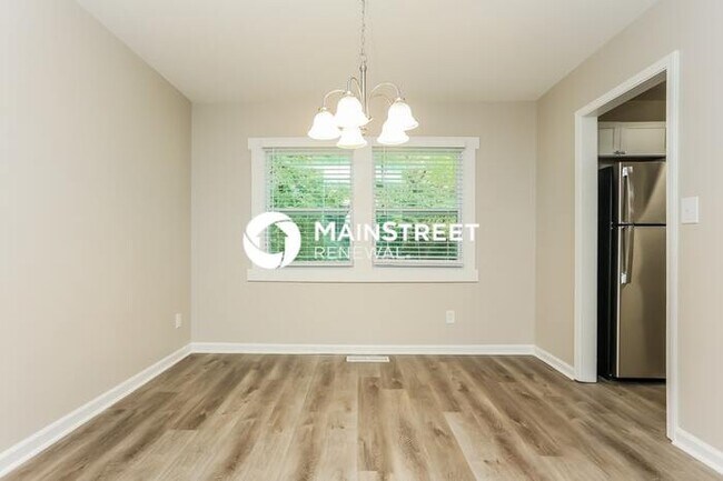 Building Photo - 3 Bedroom Pet-Friendly Home in STONE MOUNT...