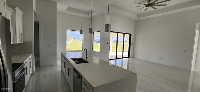 Building Photo - 4011 NW 38th Ln