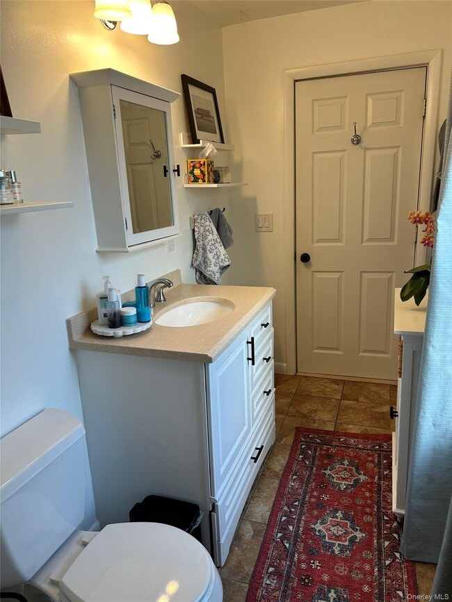 Building Photo - 29 Dale Ave