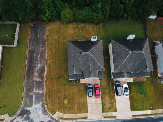 Building Photo - 1093 Hartwell Rd