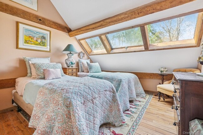 Building Photo - 4 Marion Ln