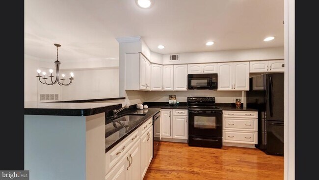 Building Photo - 11709 Karbon Hill Ct
