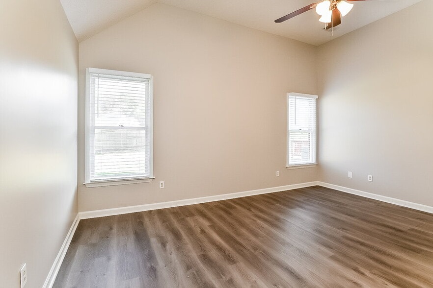 Building Photo - 1584 Appling Wood Cove N