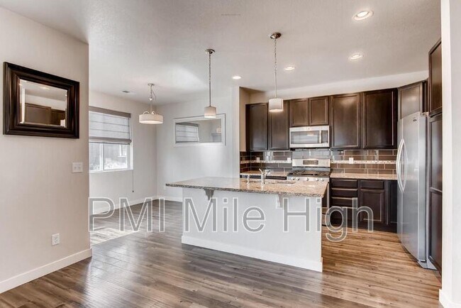 Building Photo - 2029 W 67th Pl