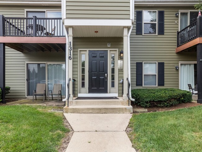 Building Photo - 1316 McDowell Rd