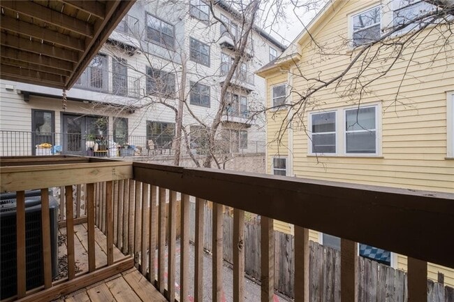 Building Photo - 2210 Pearl St