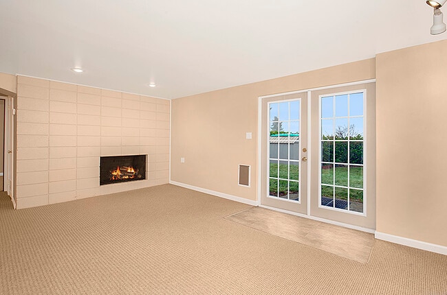 Family room (downstairs) - 16025 Lake Hills Blvd