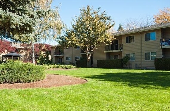 Building Photo - Meadow Park Apartments