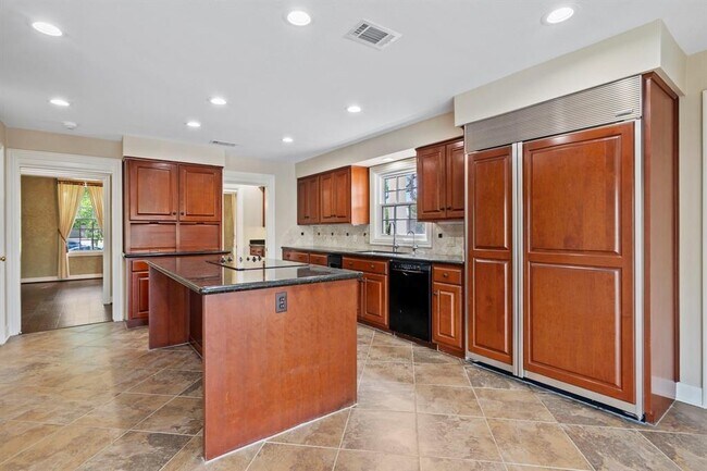 Building Photo - 91 Heathrow Ln