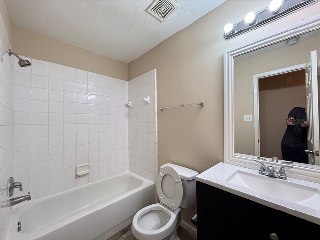 Building Photo - 19318 Grand Colony Ct