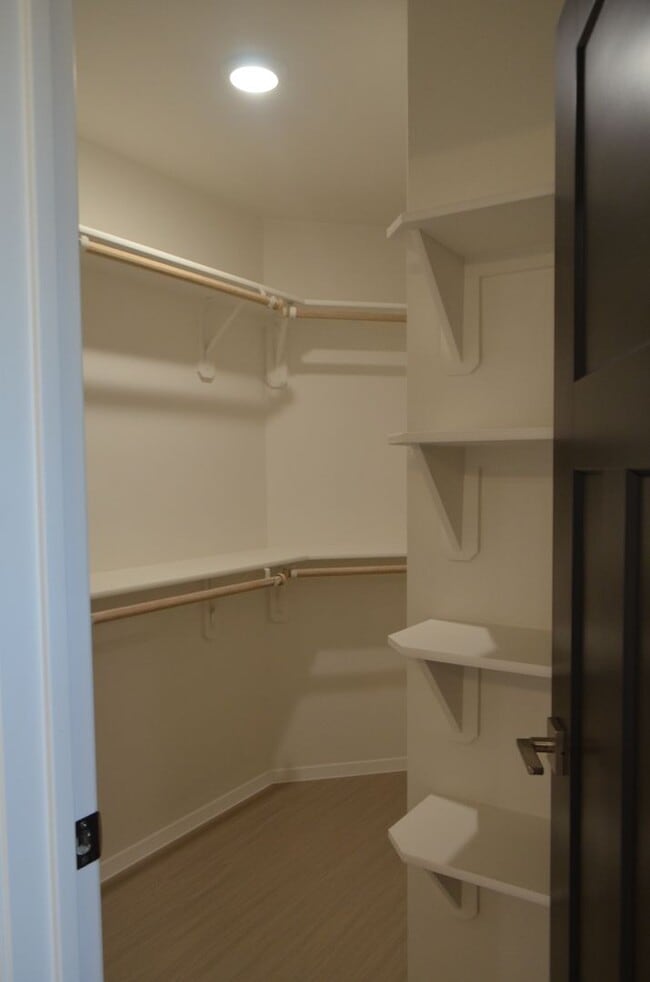 Building Photo - 1438 Walker Pl Blvd