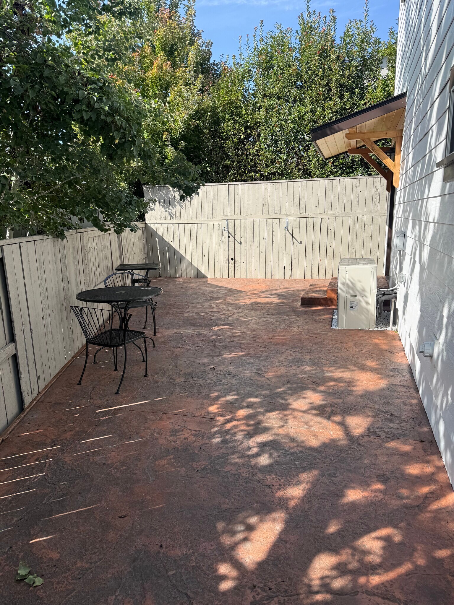 Downstairs patio - 1184 Rutherford Dr