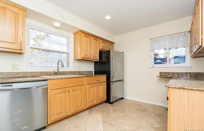 Building Photo - 1760 Trailwood Path