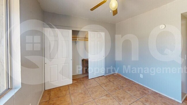 Building Photo - 812 S Langley Ave