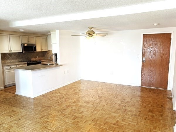 Building Photo - 20 Rockland House Rd