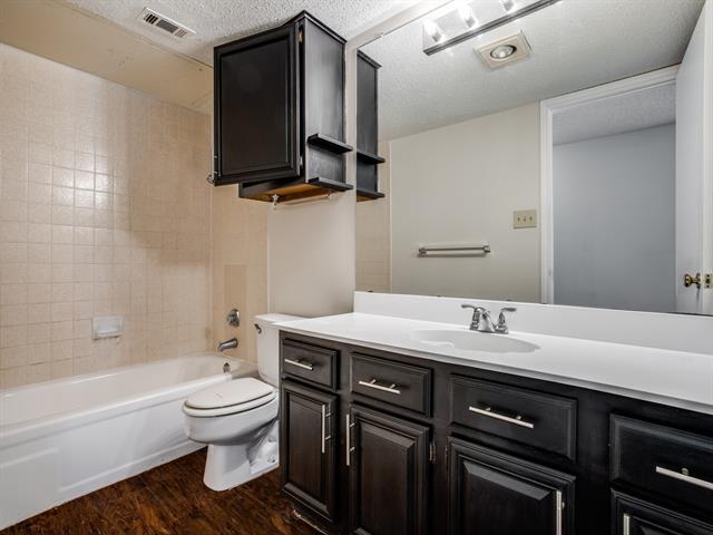 Building Photo - 8550 Fair Oaks Crossing