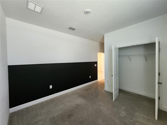 Building Photo - 19203 Allium Pl