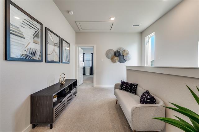 Building Photo - 3711 Rosemont Dr