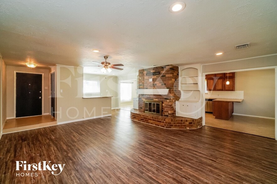 Building Photo - 4611 White Cloud Ln