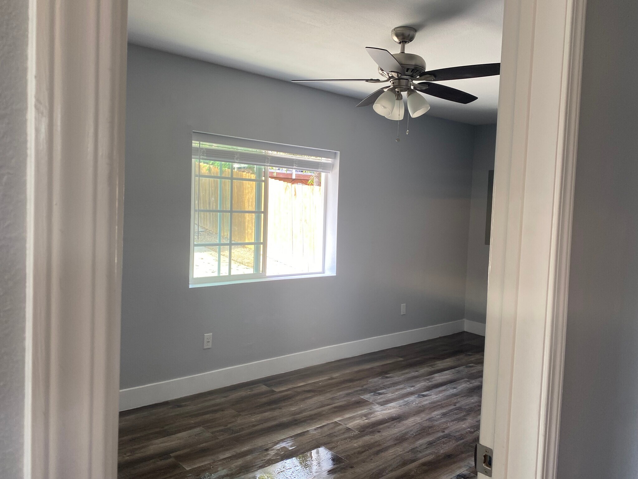 Building Photo - 10390 Don Pico Rd