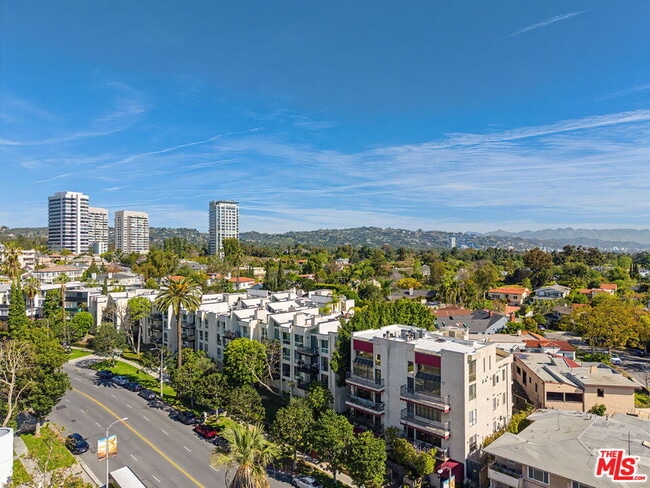 Building Photo - 1340 S Beverly Glen Blvd