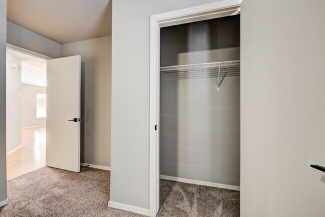 Building Photo - 1225 Briar Patch Way