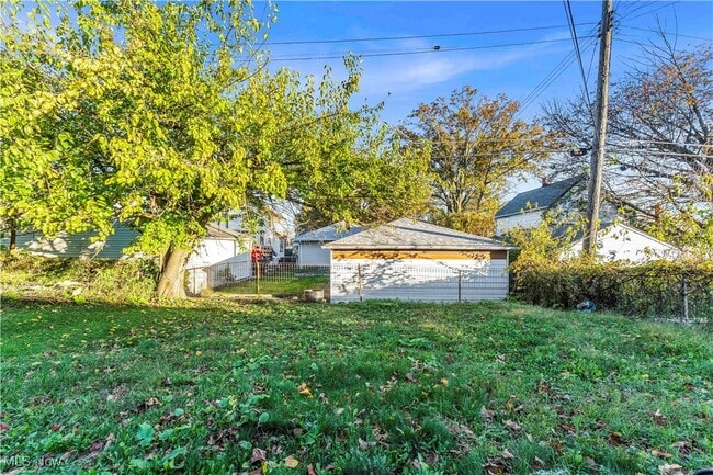 Building Photo - 3424 Fortune Ave