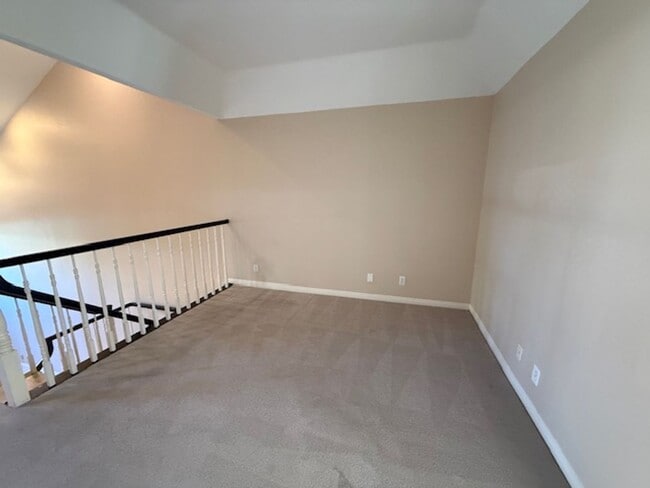 Building Photo - 2 Bedroom Condo in Aliso Viejo!