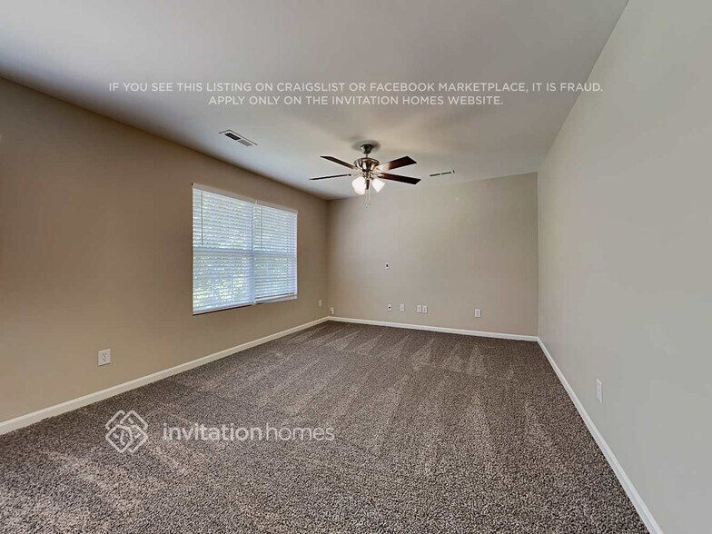 Building Photo - 2734 Highland Park Dr