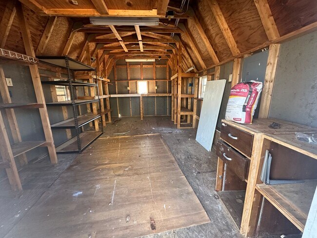 Building Photo - Spacious home in Campbell County. Country living!