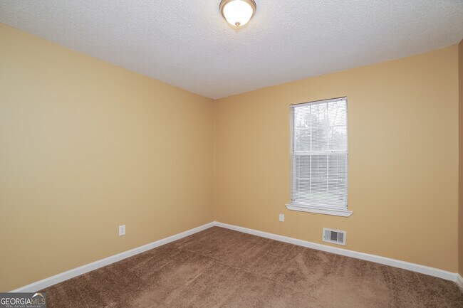 Building Photo - 111 Brandon Woods Cir