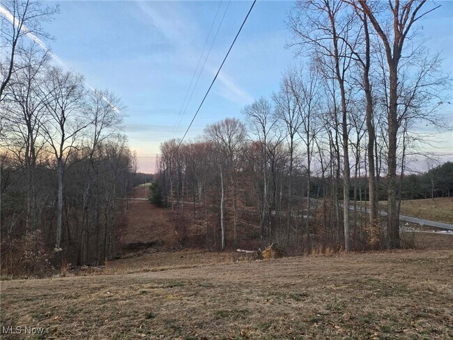 Building Photo - 2727 Finkle Hill Rd