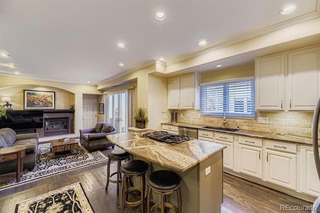 Building Photo - 346 Jackson St