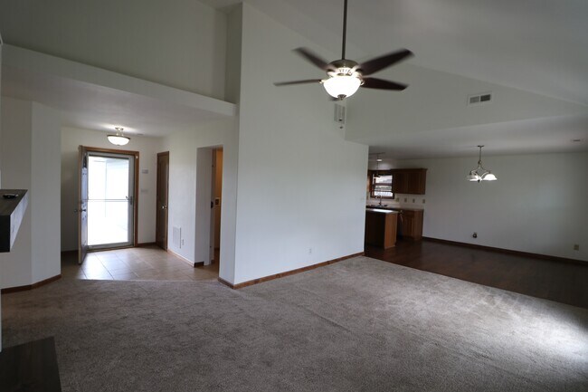 Building Photo - 1514 Paige Ct
