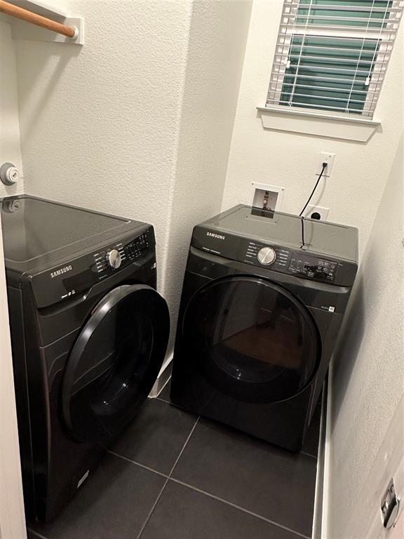 Building Photo - 7301 Oberon St