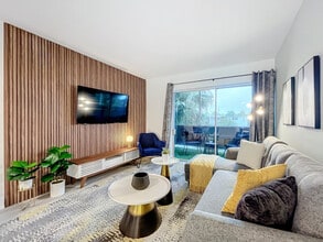 Building Photo - 1328 Cordova Rd