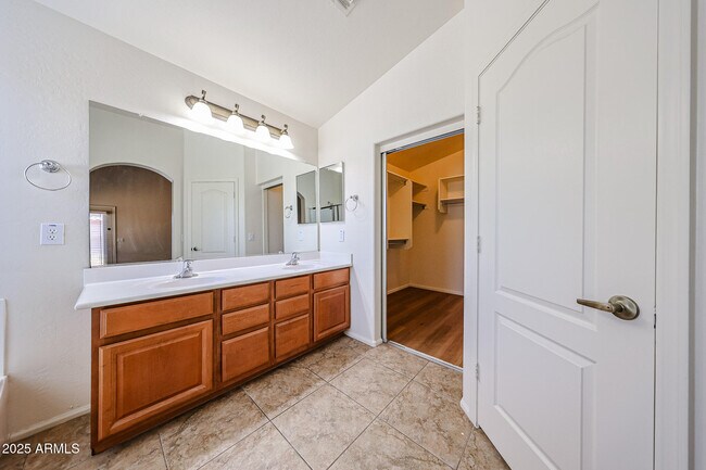 Building Photo - 13398 N 177th Dr