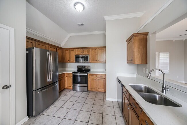 Building Photo - 9886 Stage Run Dr