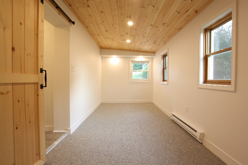 Building Photo - 559 Tannehill St