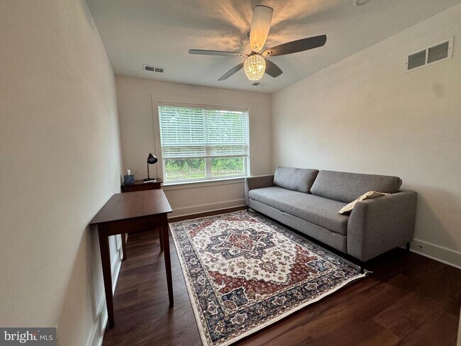 Building Photo - 8708 Southrun Ct