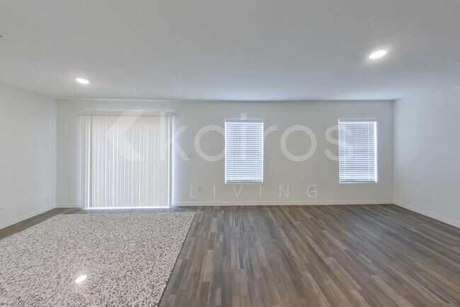 Building Photo - 1148 Vinita Ave