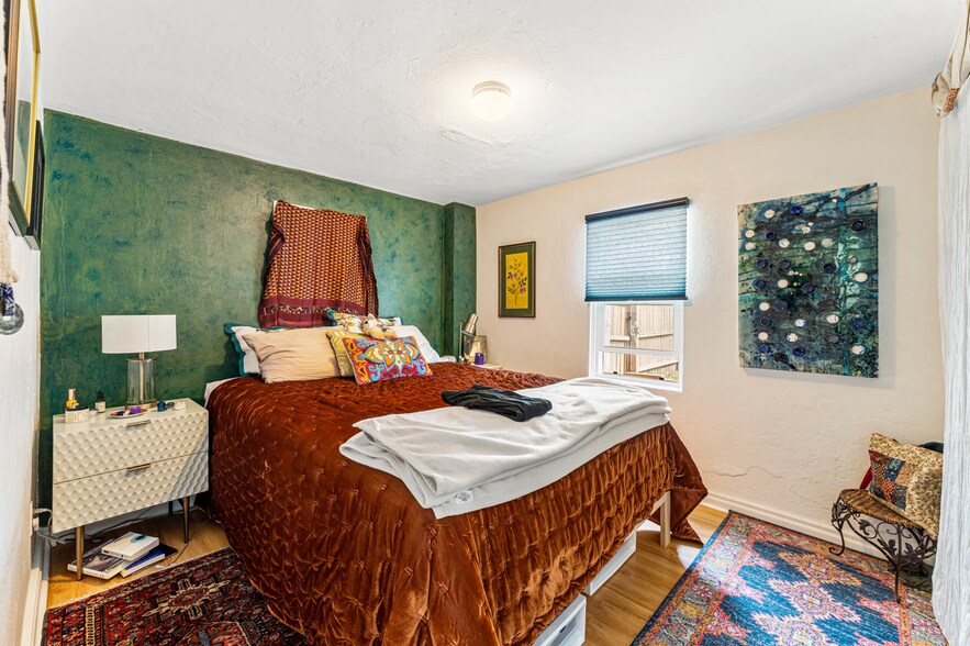 Building Photo - 42 Fox St